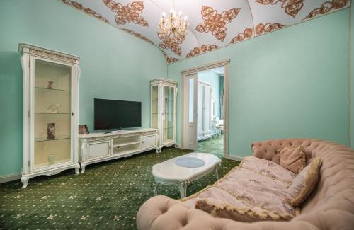 Constanta Hotel | JMR Royal -Luxury Rooms & Private Sauna