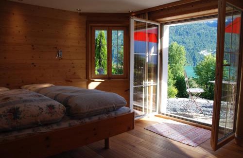 Brienz Bed & Breakfast | Jobin Brienz