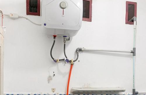 Medan Hotel | Johje Guest House Medan Mitra RedDoorz