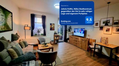 Cottbus Apartment | Johnis FeWo, Nähe Stadtzentrum - Uni in sehr ruhiger Lage mit Terrasse und eigenem Parkplatz