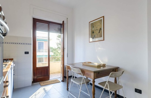 Albaro Apartment | JOIVY Apt for 7 Perfect for Families close to Beaches