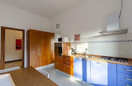 Albaro Apartment | JOIVY Apt for 7 Perfect for Families close to Beaches