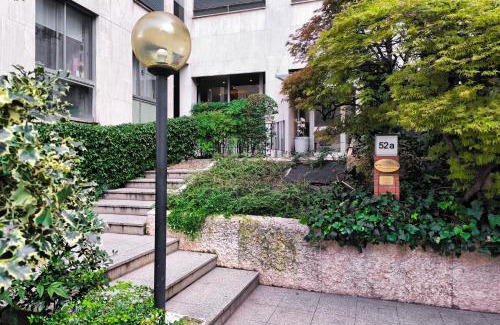 Porta Nuova Apartment | JOIVY Stylish Studio Near Pinacoteca Brera