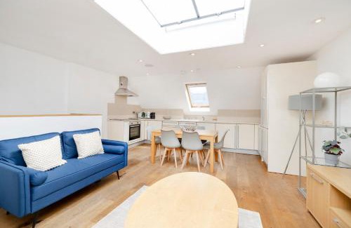 West End Apartment | JOIVY Superb Flats in the Heart of Edinburgh