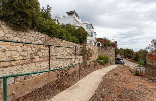 Poco do Mouro Apartment | JOIVY Superb studio w/patio in Faro