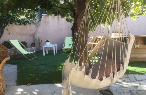 Jonquerettes House | Joli Gite Avec Jardin et Piscine Privatifs Proche Avignon
