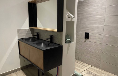 Meze Apartment | Joli T2 Dans le Centre de Mèze