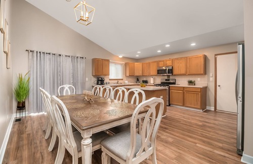 Joliet House | Joliet Arcade FHS Rental