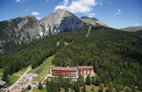 Avelengo Hotel | Josef Mountain Resort