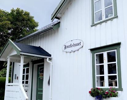 Ballstad House | Josefahuset - sjarmerende Nordlandshus