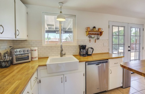 Joshua Tree House | Joshua Tree Home w/Patio - 5 Mi to National Park!