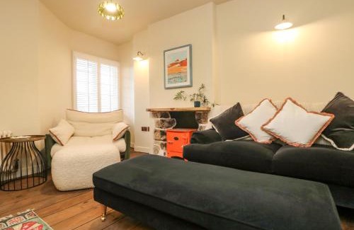Pentewan House | Josie