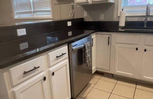 Joslyn Castle Apartment | Joslyn 12-Newly remodeled 1 BDRM