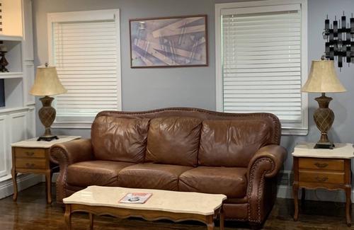 Union City House | Journey’s Pad minutes to Atlanta Metro Studios