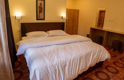 Hunza Hotel | Jovenna Resort Gulmit