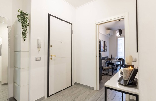 Gioia Apartment | Joy Suite - Near Central Station and Metro