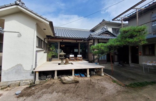 Hiroshima House | Kirikushi Coastal Village | 自然に囲まれたのどかな島の宿BBQ、焚き火、魚料理、釣り、SUP、サイクリング、島体験をしませんか？