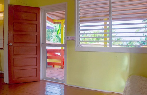 Placencia Cabin | Julia´s Cabanas
