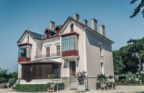 Jullouville Apartment | Jullouville - On the beach, exceptional sea view