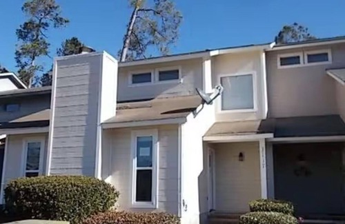 Augusta House | Juniper: 3 bedroom w/pool
