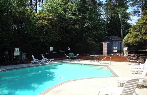 Augusta House | Juniper: 3 bedroom w/pool