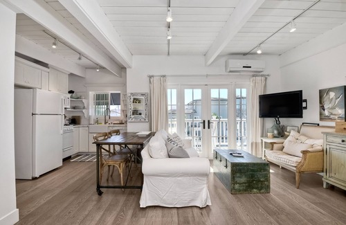 Carlsbad House | Juniper Beach Entire Home | Sleeps 18 | Oceanfront