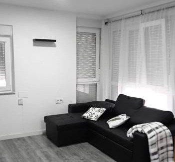 Carbajal de la Legua Apartment | Junto a San Juan deDios, El Rincón de Jere