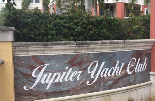 Jupiter Villa | Jupiter Bay Villa First Floor Walk to Beach