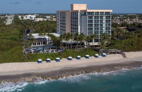 Jupiter Dunes Apartment | Jupiter Beach Resort –Oceanfront Suite!