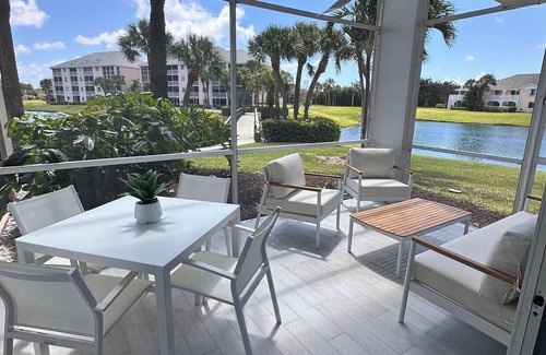Jupiter Condo | Jupiter Dreams at Jupiter Bay! 2 bedroom, 2.5 bath Condo. Close to the beach!