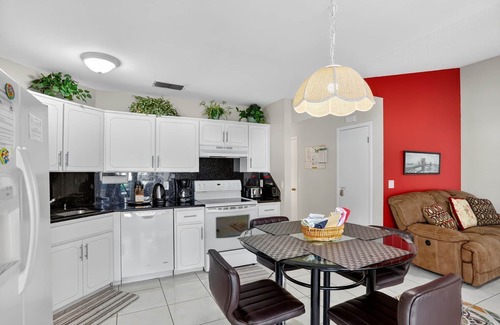 Indian Ridge House | Just 3 mi. to Disney, King bed, pool (w/full privacy fence), grill, game rm