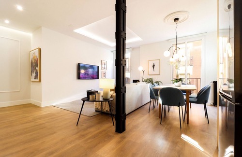 Justicia Apartment | Justicia Royal by Madflats Collection