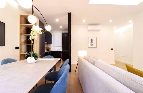 Justicia Apartment | Justicia Royal by Madflats Collection