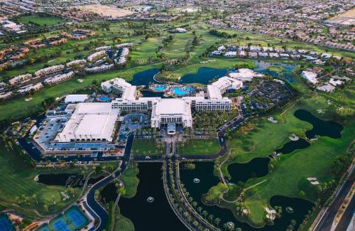 Palm Desert Hotel | JW Marriott Desert Springs Resort & Spa