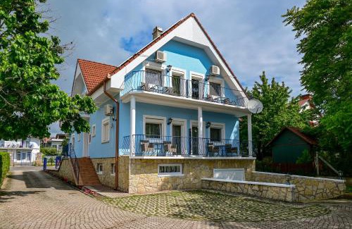 Balatonfured House | Kék Lagúna Vendégház