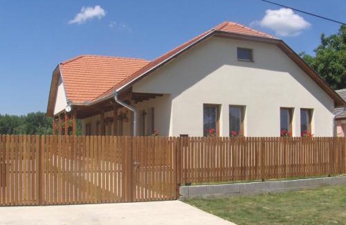 Pap House | Kékszilva Vendégház