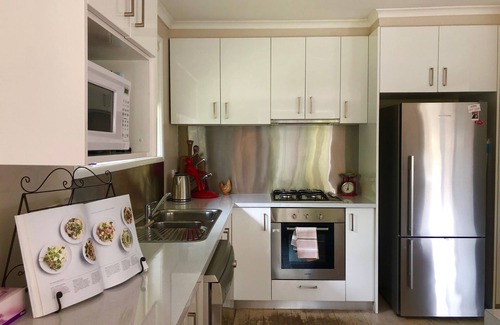 Portarlington House | K&M Beach House your getaway