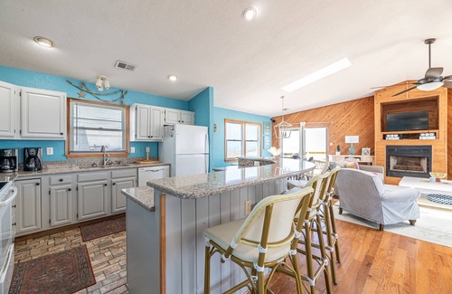Kill Devil Hills House | K1014 The Sweet Spot. Oceanfront! Pet-friendly, Pool, Hot Tub, Rec Room!