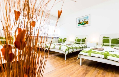 Muelheim Apartment | K77 Work & Stay two-room apartment in Cologne Mülheim
