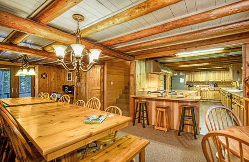 Island Park Cabin | KABINO: Sleeps 20 Commercial Kitchen Fire Pit WiFi Bunk Beds