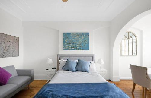 Elizabeth Bay Apartment | Kadina Harbourside Studio - A Cosy Panoramic Gem