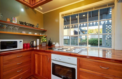 Kaikoura Villa | Kaikoura Beachfront Villa - Stunning Villa and Views