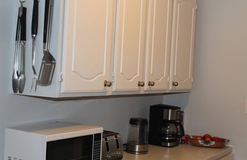 Dysart et al House | Kairphree Cottage (family friendly, waterfront, small beach, dock and more!)