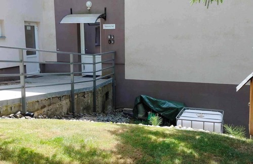 Vsemina Apartment | KaiTea Suites, útočiště klidu a relaxace v srdci lesa u přehrady.