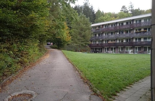 Vsemina Apartment | KaiTea Suites, útočiště klidu a relaxace v srdci lesa u přehrady.