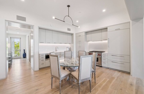Seacrest House | Kaiya Beach Resort #308-3BR sleeps 6, with private beach