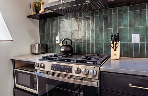 Tofte Cabin | Kalliot: Lakefront Tiny A-Frame w/Barrel Sauna + EV Charger