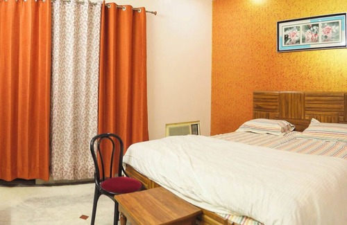 Greater Noida Bed & Breakfast | KalpTaru Residency