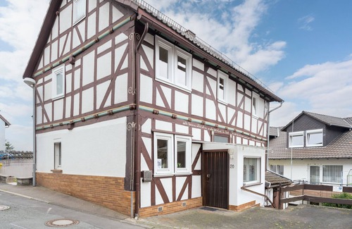 Frankenberg House | Kamingo for 12 people - Central, terrace, PS4 & Stream