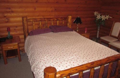 Kamloops Bed & Breakfast | Kamloops Log Home Bed and Breakfast
